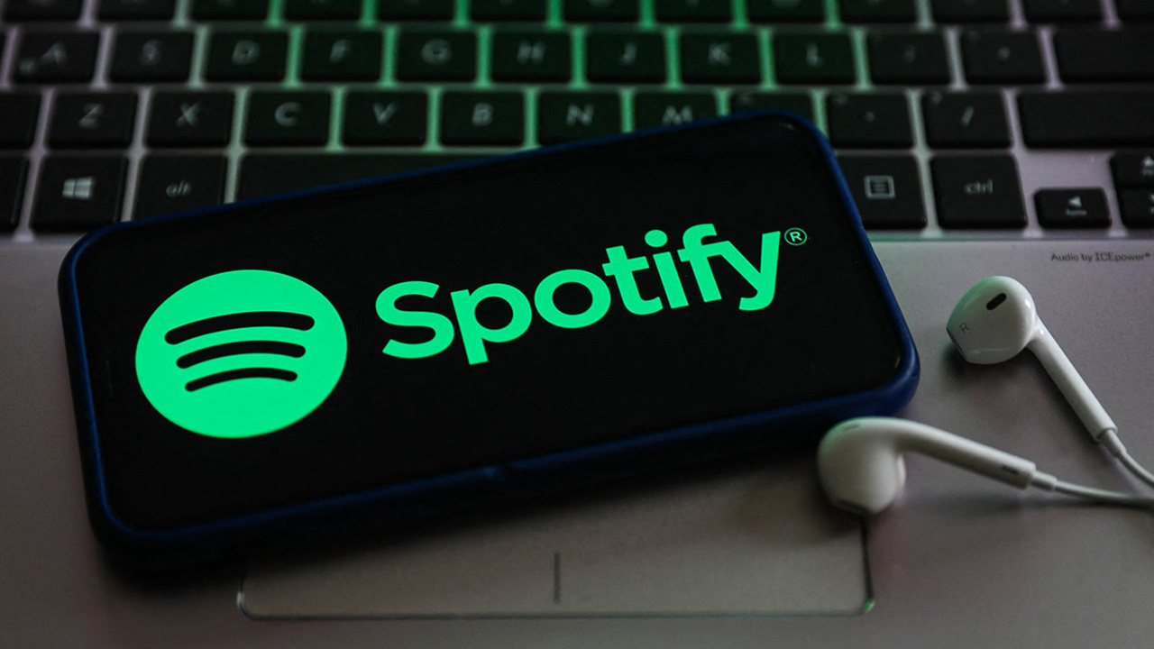 Apple ve Spotify Arasındaki İpler Geriliyor