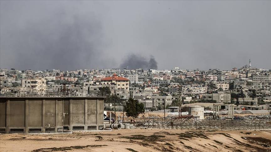 İsrail Ordusunun Gazze Şeridi'ne Gece Yaptığı Saldırılarda Ölü ve Yaralılar Var
