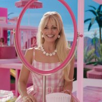 Barbie'ye Rakip Geliyor: Klasik Oyuncak Filmi İçin Ünlü Yönetmen