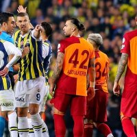 Galatasaray-Fenerbahçe Derbisinin Biletleri Karaborsaya Düştü!