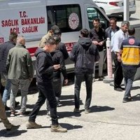Van'da Askeri Araç Devrildi: 6'sı Ağır 11 Asker Yaralandı