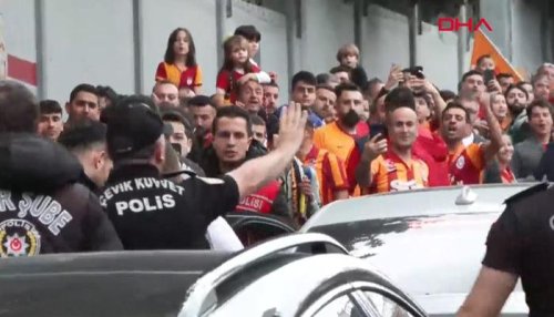 Fenerbahçeli Kadın Taraftarın Galatasaray Tesislerine Ziyareti