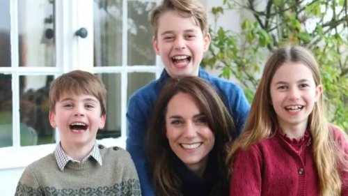 Galler Prensesi Kate Middleton, aile fotoğrafını kendisinin düzenlediğini açıkladı