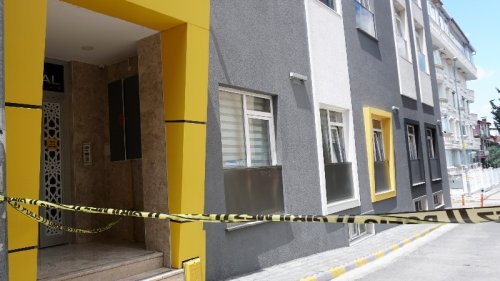 Isparta'da 6 Katlı Apartman Dairesinde Patlama: 1 Yaralı, Bina Mühürlendi