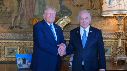Netanyahu'yu evinde ağırlayan Trump, Biden'a yüklendi: İsrail için hiçbir şey yapmadı
